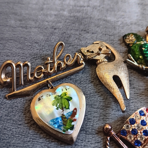 Vintage Brooch Set, Lot Of Costume Jewerly Pins, Retro Glam - Picture 3 of 10